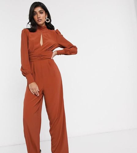 ASOS DESIGN Tall - Tuta jumpsuit con vita arricciata e spacco davanti - ASOS Tall - Modalova