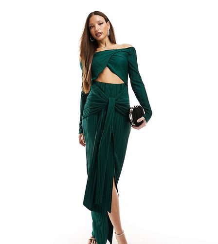 ASOS DESIGN Tall - Vestito midi plissé color bosco con scollo alla Bardot incrociato sul davanti - ASOS Tall - Modalova