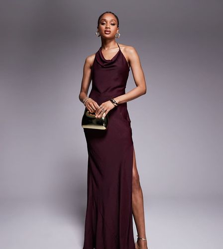ASOS DESIGN Tall - Robe longueur mollet fendue en satin à bretelles asymétriques - Cerise foncé - Asos Tall - Modalova