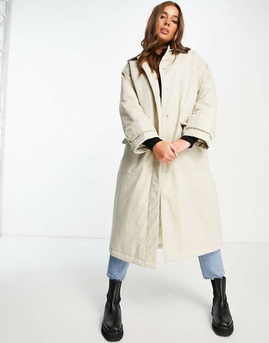 Trench boyfriend in pelle sintetica color pietra con colletto - ASOS DESIGN - Modalova