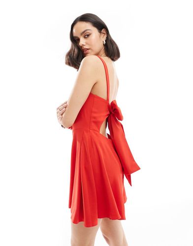 Tuta corta rossa con fiocco sul retro - ASOS DESIGN - Modalova