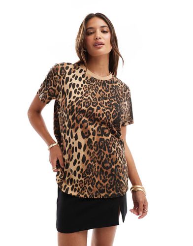 Ultimate - T-shirt girocollo con stampa leopardata - ASOS DESIGN - Modalova