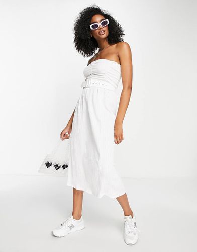 Vestito midi a fascia écru stropicciato con cintura - ASOS DESIGN - Modalova