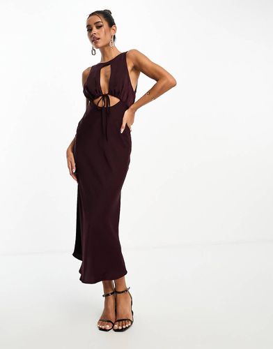 Vestito midi in raso color vino allacciato sul davanti con cut-out - ASOS DESIGN - Modalova