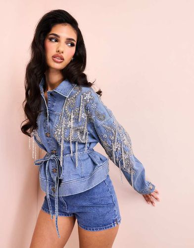 Giacca di jeans lavaggio medio decorata con laccetti - ASOS Luxe - Modalova