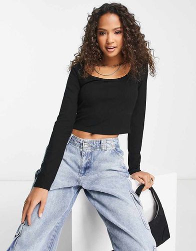 Top a maniche lunghe con scollo rotondo - Bershka - Modalova