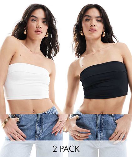 Confezione da 2 top a fascia con risvolto e bianco - Bershka - Modalova