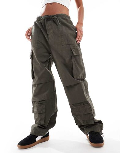 Pantaloni parachute cargo kaki - Good For Nothing - Modalova