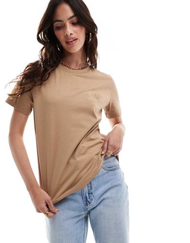 T-shirt beige con logo tono su tono - Gant - Modalova