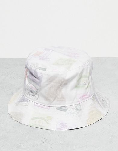 Cappello da pescatore bianco con stampa di timbro - Guess Originals - Modalova