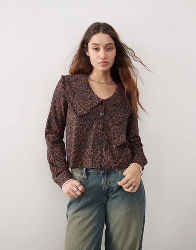 Blusa squadrata con colletto oversize e stampa leopardata - Daisy Street - Modalova