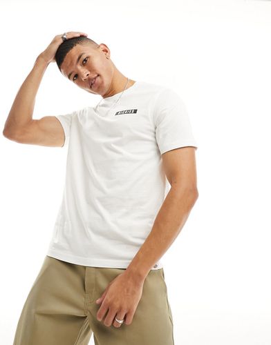 Baker City - T-shirt bianca con stampa di paesaggio sul retro - Dickies - Modalova