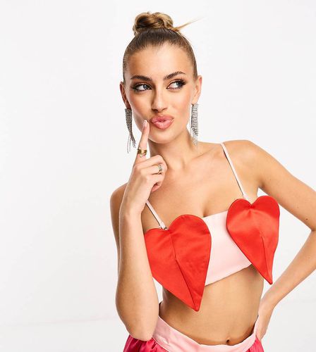 Esclusiva - Brassière micro rossa con design a forma di cuori in coordinato - Collective The Label - Modalova