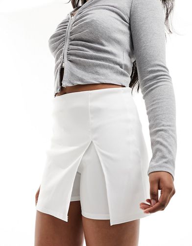 Minigonna pantalone bianca in bengalina - Fashionkilla - Modalova