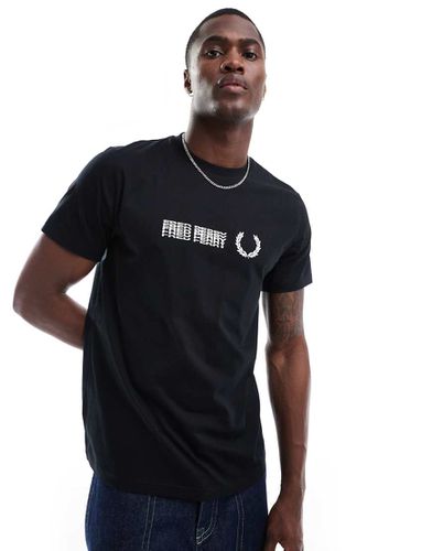 T-shirt nera con logo - Fred Perry - Modalova