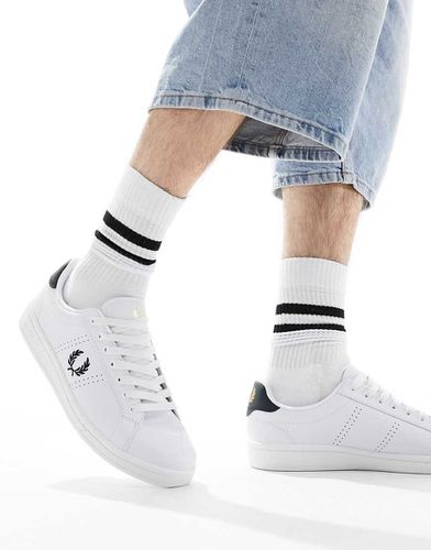 B6312 - Sneakers in pelle bianche - Fred Perry - Modalova