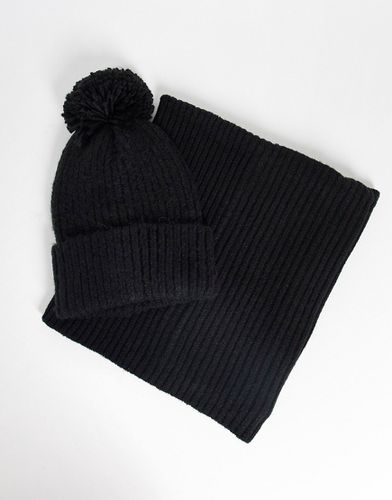 Set regalo con scaldacollo e berretto in lana con pompon - French Connection - Modalova