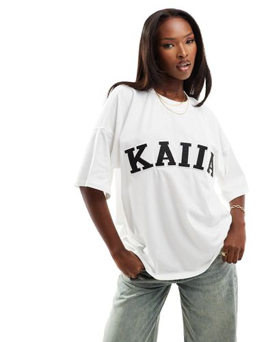 T-shirt oversize bianca con logo ricamato - Kaiia - Modalova