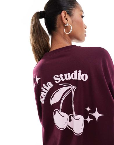 T-shirt oversize bordeaux con stampa di ciliegie sul retro - Kaiia - Modalova