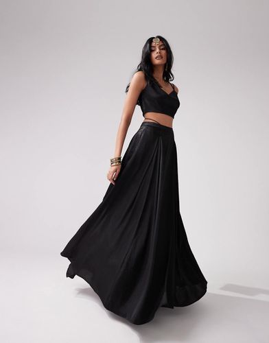 Gonna Lehenga a pieghe nera svasata in coordinato - Kanya London - Modalova