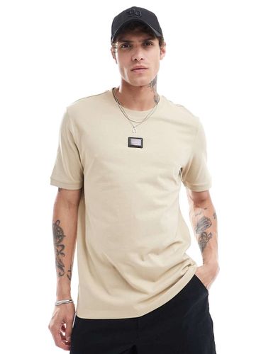 Diragolino - T-shirt beige con stemma del logo centrale - Hugo Red - Modalova