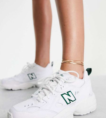 In esclusiva per ASOS - 608 - Sneakers bianche e verde pastello - New Balance - Modalova