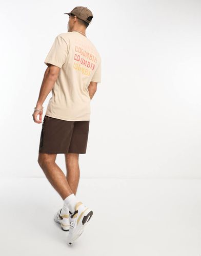 In esclusiva per ASOS - Unionville - T-shirt beige - Columbia - Modalova