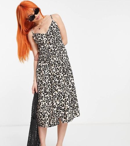 Vestito midi con spalline sottili in popeline di cotone con stampa leopardata - Influence Petite - Modalova