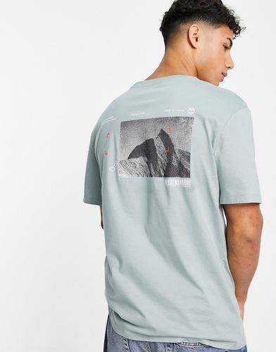 Core - T-shirt oversize chiaro con stampa di montagna sul retro - Jack & Jones - Modalova