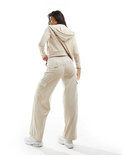 Pantaloni cargo in velour color sabbia brasiliana con strass - Juicy Couture - Modalova