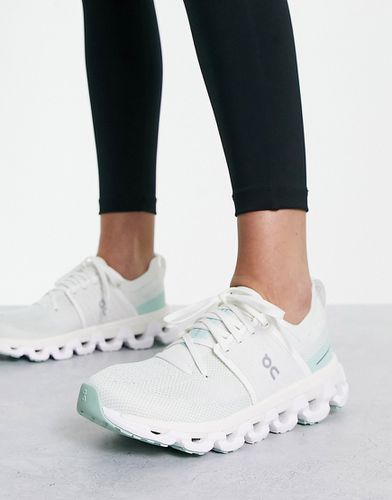 ON - Cloudswift 3 - Sneakers bianche e verde chiaro - On Running - Modalova
