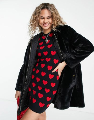 Cappotto in pelliccia sintetica soffice nera con cappuccio - Love Moschino - Modalova