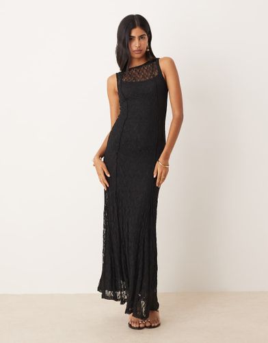 Robe longue en dentelle à encolure bateau - Mango - Modalova