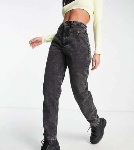 Riot - Jeans slavato con dettaglio con cuciture - Missguided - Modalova