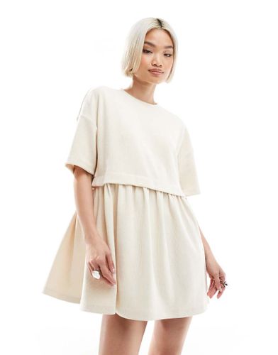 Robe babydoll superposée à manches courtes en tissu côtelé - Écru - Miss Selfridge - Modalova