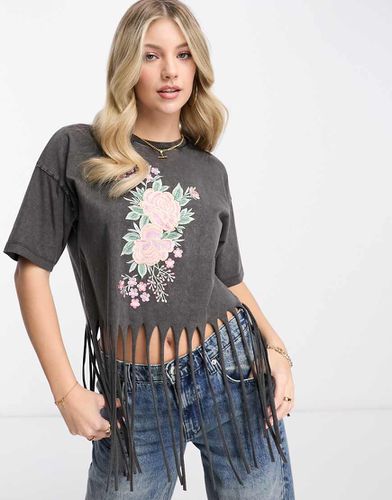 T-shirt da festival lavaggio acido grigia con rose ricamate e fondo con frange - Miss Selfridge - Modalova