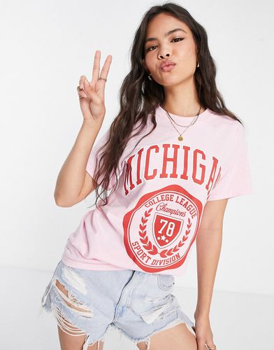T-shirt oversize con grafica "Michigan" stampata sul davanti - Miss Selfridge - Modalova