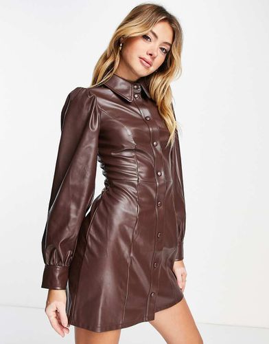 Vestito camicia a maniche lunghe in pelle sintetica color cioccolato - Miss Selfridge - Modalova