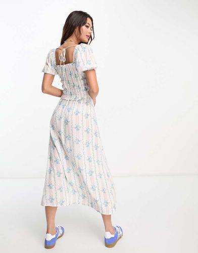 Vestito midi con corpino arricciato a fiori blu - Miss Selfridge - Modalova