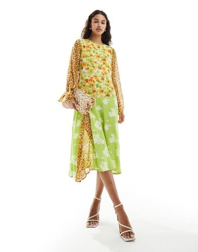 Vestito midi a fiori e leopardato con maniche lunghe a contrasto - Never Fully Dressed - Modalova