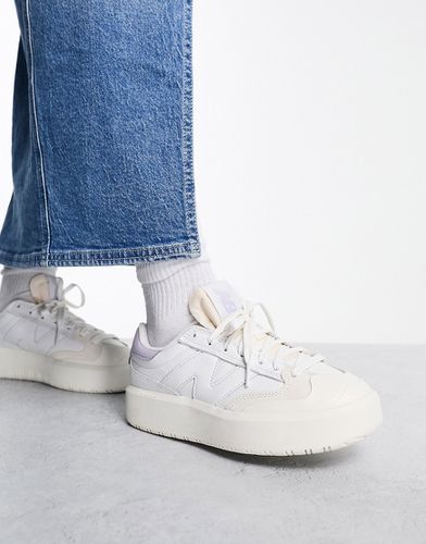 CT302 - Sneakers bianche e lilla - New Balance - Modalova