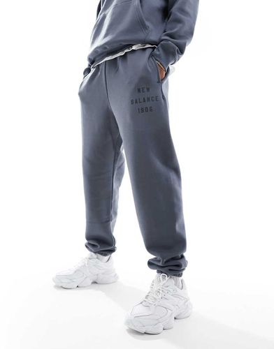 Iconic - Joggers antracite in pile stile college - New Balance - Modalova