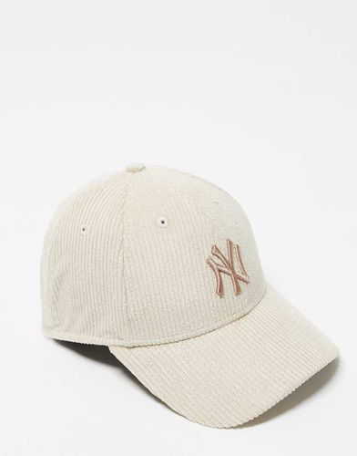 New York Yankees 9forty - Cappellino beige in velluto a coste - New Era - Modalova