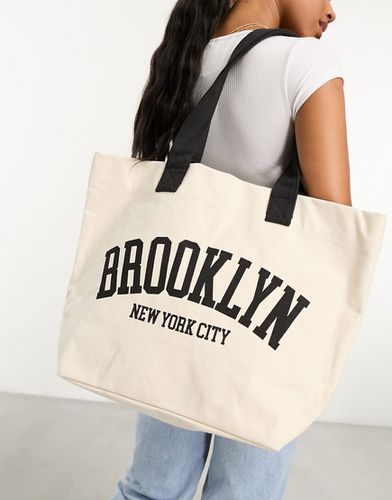 Borsa shopping oversize in tela crema con scritta "Brooklyn" - New Look - Modalova