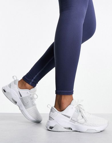 Air Zoom Bella 6 - Sneakers bianche - Nike Training - Modalova