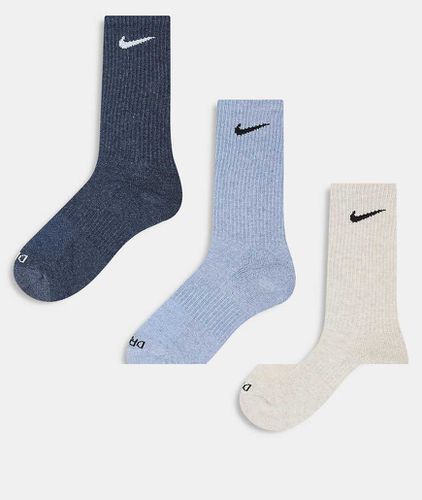 Everyday Plus Cushioned - Confezione da 3 calzini kaki, beige e blu navy - Nike Training - Modalova