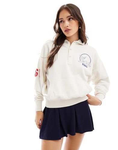 Polo stile rugby color crema con stemmi - Polo Ralph Lauren - Modalova