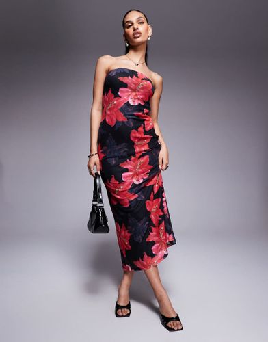 Robe bandeau longue en tulle à imprimé fleuri - Rouge/noir - Princess Polly - Modalova