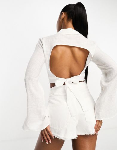 Camicia corta bianca con apertura sul retro - Pull & Bear - Modalova