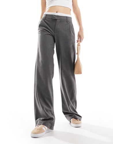 Pantaloni sartoriali con fascia in vita stile boxer color antracite - Pull & Bear - Modalova